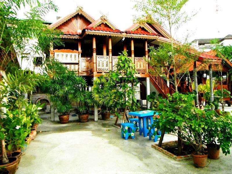 Suksomjai Hotel Районг Стая снимка