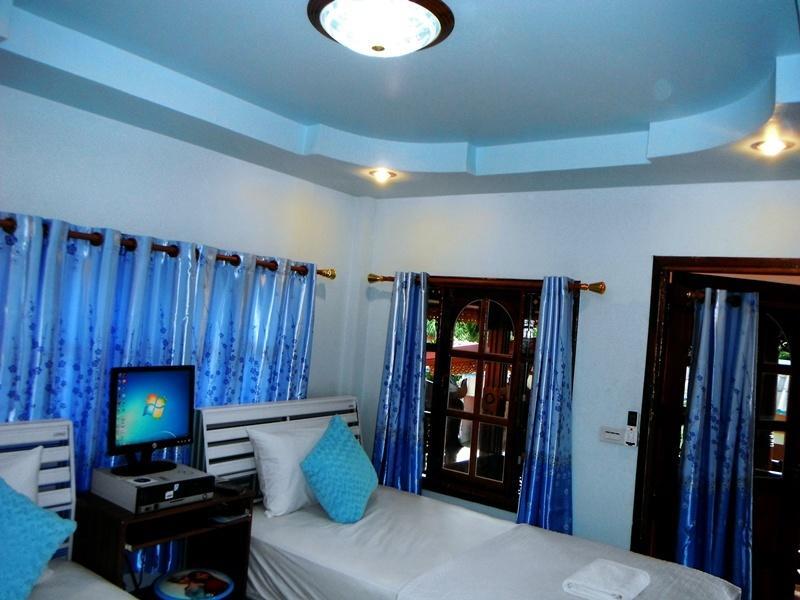 Suksomjai Hotel Районг Стая снимка