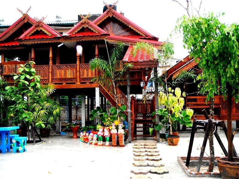 Suksomjai Hotel Районг Стая снимка
