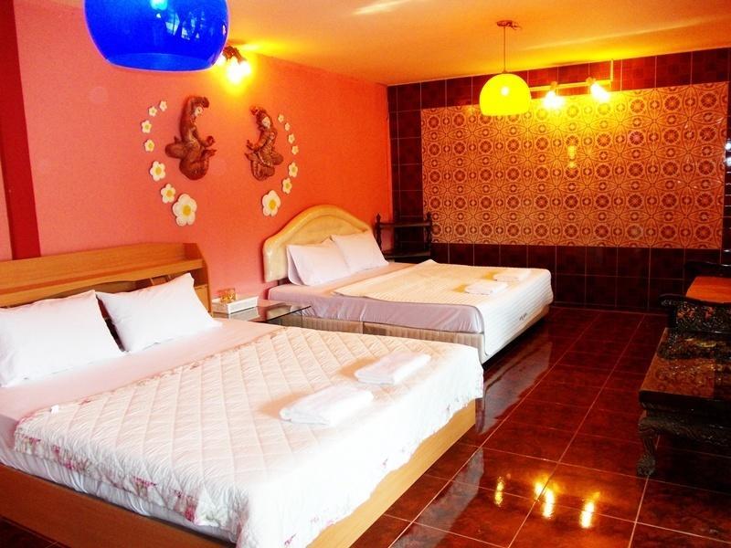 Suksomjai Hotel Районг Стая снимка